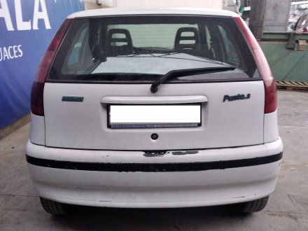 Vehiculo en el desguace: FIAT PUNTO BERL. (176) TD S / TD 70 S