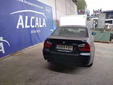 Vehiculo en el desguace: BMW SERIE 3 BERLINA (E90) 318d