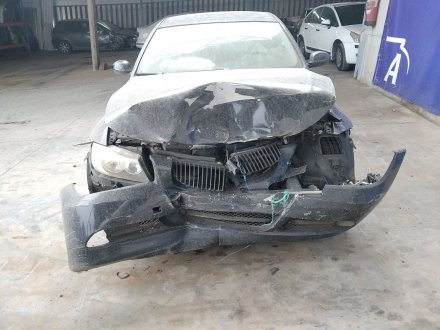 Vehiculo en el desguace: BMW SERIE 3 BERLINA (E90) 318d