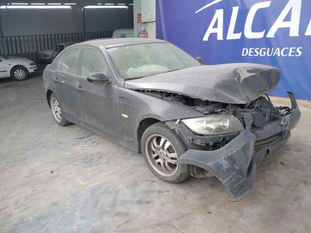 Vehiculo en el desguace: BMW SERIE 3 BERLINA (E90) 318d