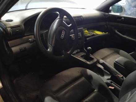 Vehiculo en el desguace: AUDI A4 BERLINA (B5) 1.9 TDI