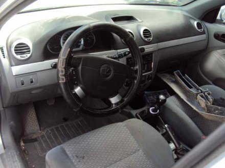 Vehiculo en el desguace: DAEWOO LACETTI CDX