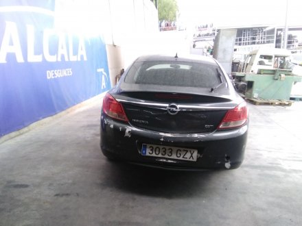 Vehiculo en el desguace: OPEL INSIGNIA BERLINA Essentia