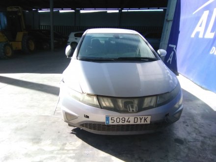 Vehiculo en el desguace: HONDA Civic Berlina 5 (FK) 1.8 Sport