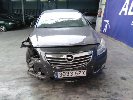 Vehiculo en el desguace: OPEL INSIGNIA BERLINA Essentia