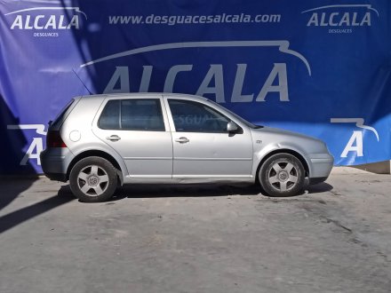 Vehiculo en el desguace: VOLKSWAGEN GOLF IV BERLINA (1J1) Básico