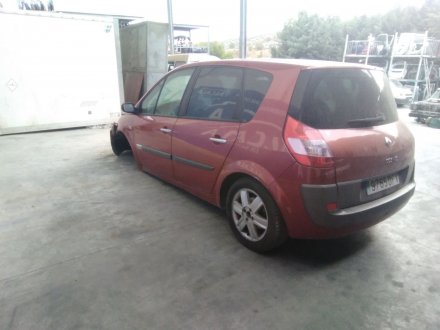 Vehiculo en el desguace: RENAULT SCENIC II 1.5 dCi Diesel