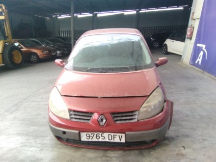 Vehiculo en el desguace: RENAULT SCENIC II 1.5 dCi Diesel