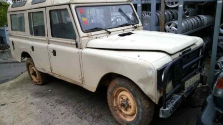 Vehiculo en el desguace: LAND ROVER SANTANA 109