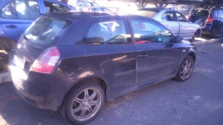 Vehiculo en el desguace: FIAT STILO (192) 1.9 JTD / 1.9 JTD 115 Active