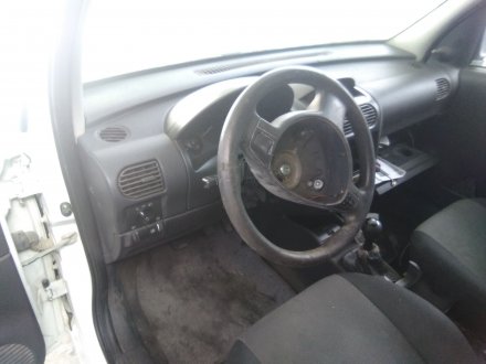 Vehiculo en el desguace: OPEL COMBO (CORSA C) 1.3 16V CDTI CAT (Z 13 DT / LN9)