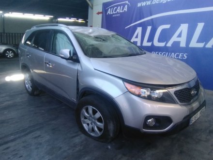 Vehiculo en el desguace: KIA SORENTO Active 4WD