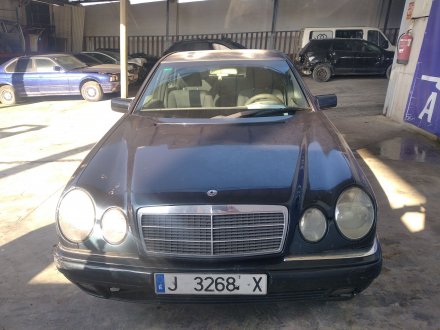 Vehiculo en el desguace: MERCEDES-BENZ CLASE E (W210) BERLINA 2.0 16V CAT