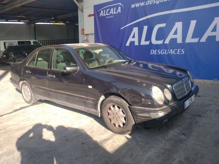 Vehiculo en el desguace: MERCEDES-BENZ CLASE E (W210) BERLINA 2.0 16V CAT