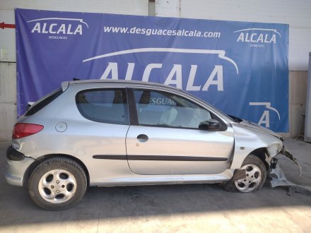 Vehiculo en el desguace: PEUGEOT 206 BERLINA XS