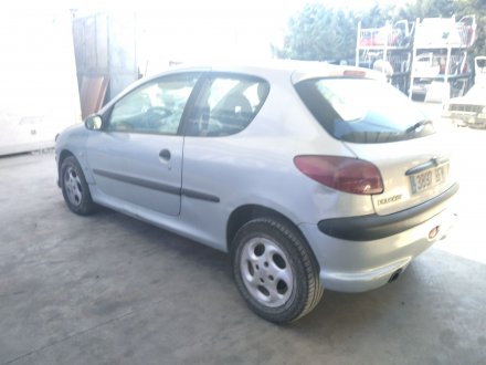 Vehiculo en el desguace: PEUGEOT 206 BERLINA XS