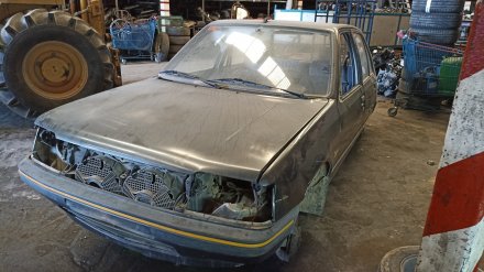 Vehiculo en el desguace: PEUGEOT 205 BERLINA 20HA