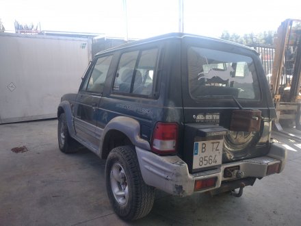 Vehiculo en el desguace: HYUNDAI GALLOPER I 2.5 TD intercooler