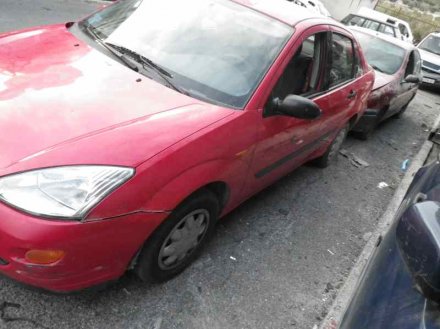 Vehiculo en el desguace: FORD FOCUS BERLINA (CAK) Ambiente