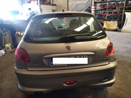 Vehiculo en el desguace: PEUGEOT 206 BERLINA XT