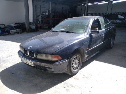 Vehiculo en el desguace: BMW Serie 5 Berlina (E39) 525tds