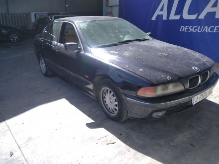 Vehiculo en el desguace: BMW Serie 5 Berlina (E39) 525tds