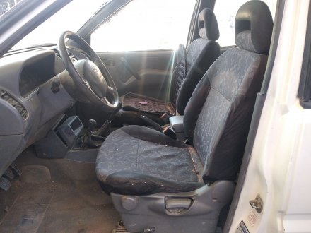 Vehiculo en el desguace: NISSAN TERRANO/TERRANO.II (R20) Comfort