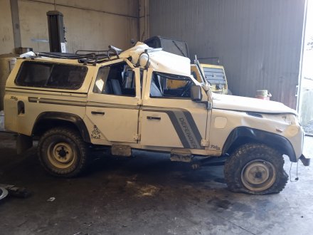 Vehiculo en el desguace: LAND ROVER DEFENDER (LD) 110 E Familiar