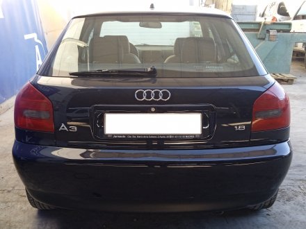 Vehiculo en el desguace: AUDI A3 (8L) 1.8 Ambiente