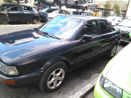 Vehiculo en el desguace: AUDI 80 AVANT Básico Berlina