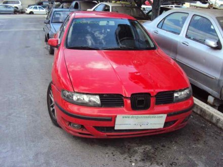 Vehiculo en el desguace: SEAT LEON (1M1) Signo