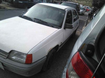 Vehiculo en el desguace: OPEL KADETT E GL Berlina