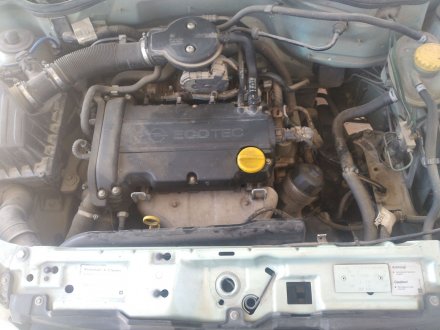 Vehiculo en el desguace: OPEL CORSA C 1.2 16V CAT (Z 12 XE / LW4)