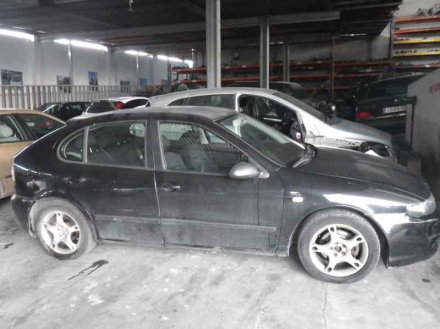 Vehiculo en el desguace: SEAT LEON (1M1) Signo