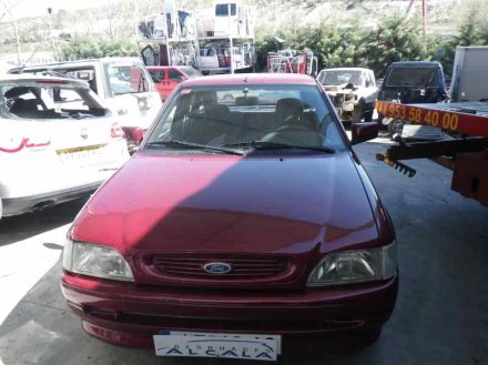 Vehiculo en el desguace: FORD ESCORT BERLINA/TURNIER CL Berlina