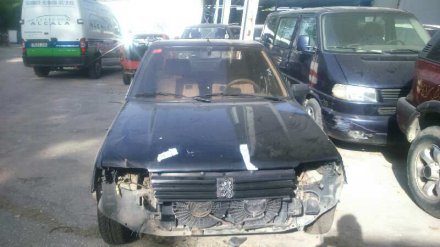 Vehiculo en el desguace: PEUGEOT 205 BERLINA P1Y