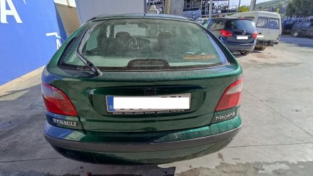 Vehiculo en el desguace: RENAULT MEGANE I CLASSIC (LA0) 1.9 D RN