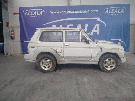 Vehiculo en el desguace: LADA NIVA ( 2121 / 21213 / 21214 / 21215 ) *