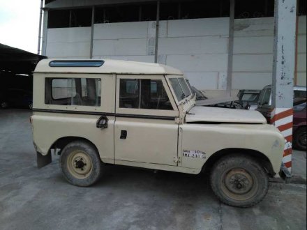 Vehiculo en el desguace: LAND ROVER SANTANA 88