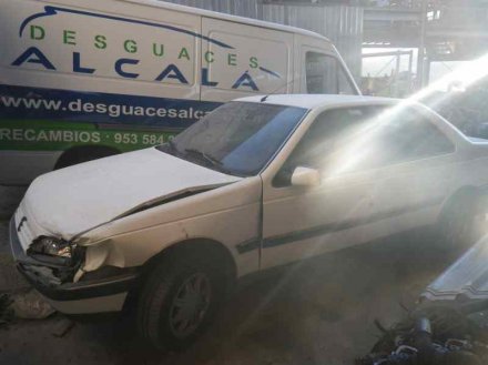 Vehiculo en el desguace: PEUGEOT 405 BERLINA Clim