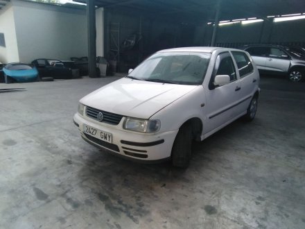 Vehiculo en el desguace: VOLKSWAGEN POLO BERLINA (6N2) 1.4 16V