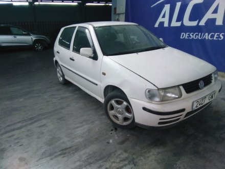 Vehiculo en el desguace: VOLKSWAGEN POLO BERLINA (6N2) 1.4 16V