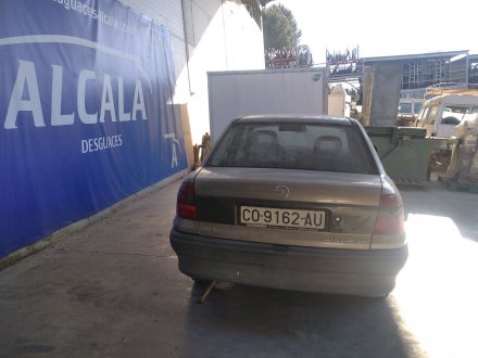 Vehiculo en el desguace: OPEL ASTRA F BERLINA 1.4 CAT (L48)