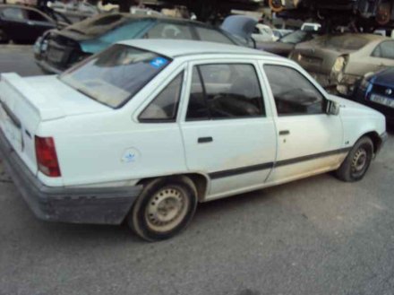 Vehiculo en el desguace: OPEL KADETT E Beauty Berlina